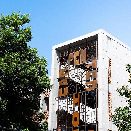 The Carpenter Hotel Austin Exterior photo