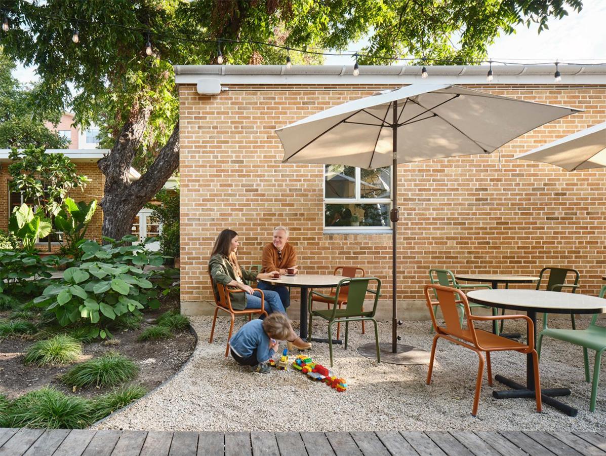 The Carpenter Hotel Austin Exterior photo